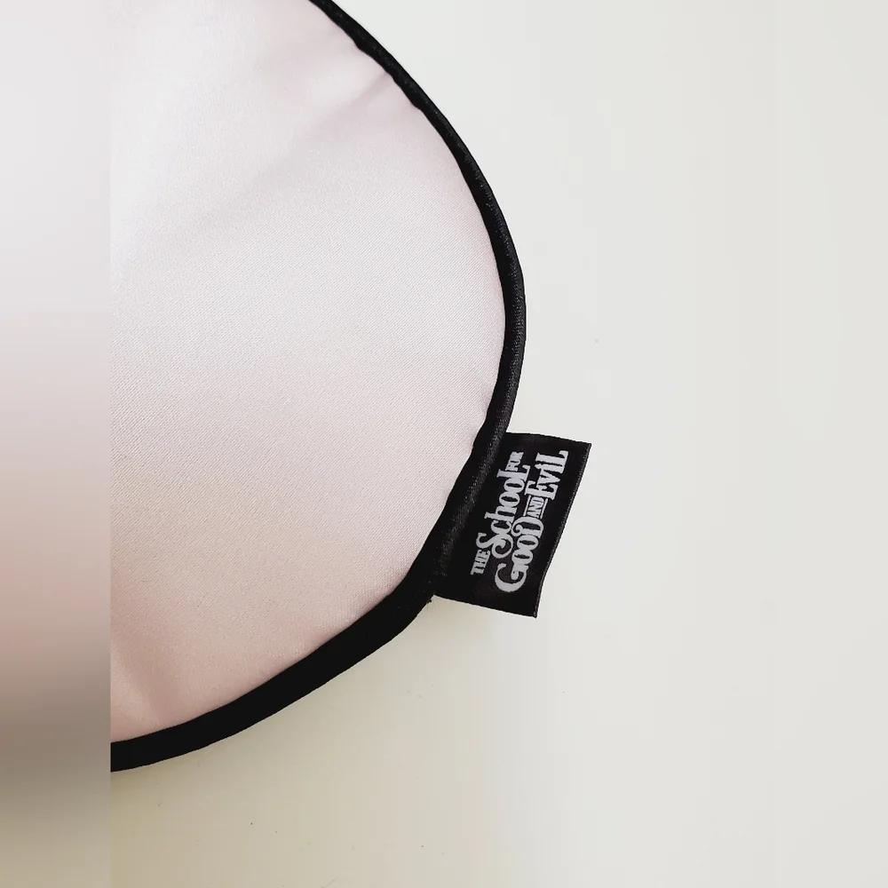 Revolution Beauty The School for Good & Evil × Revolution Eye Sleeping Mask